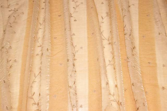 Vendita on line tessuto tenda organza stropiacciata ricamo floreale oro - prodotti