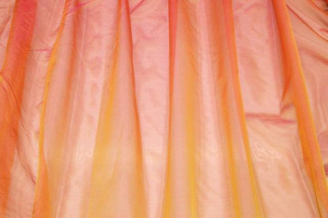 Vendita on line tessuto tenda organza pura seta cangiante fucsia - tessuti abbigliamento organze