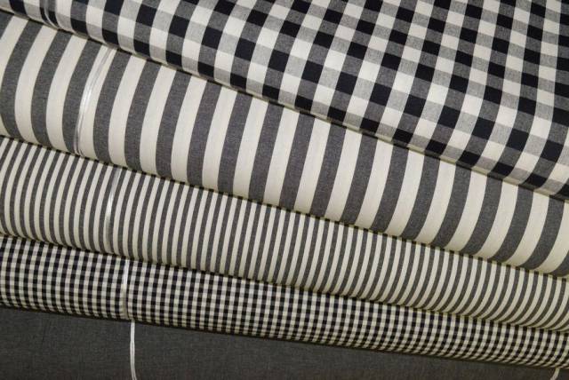 Vendita on line coordinati puro cotone riga quadretto e unito nero - tessuti arredo casa