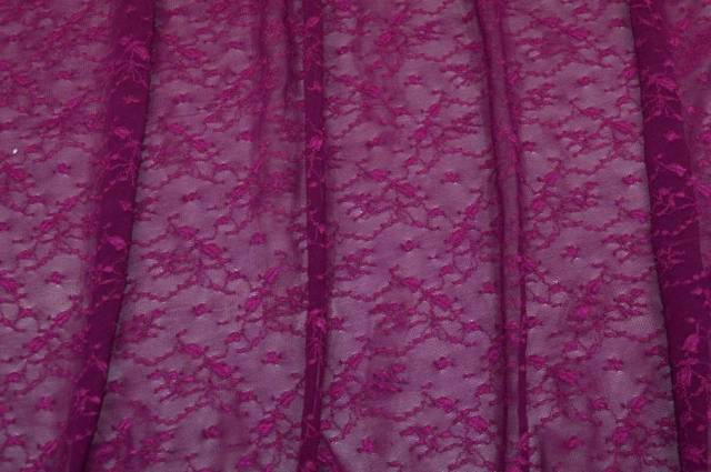 Vendita on line tessuto tulle operato fucsia scuro con fiori ricamati - tessuti abbigliamento poliestere 