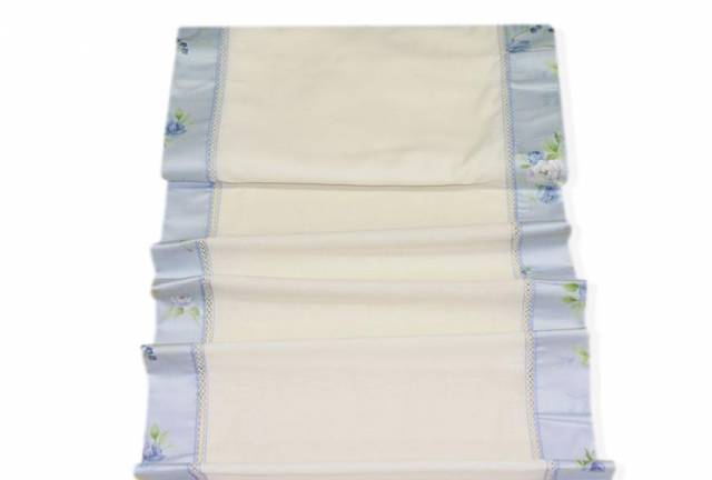 Vendita on line scampolo tendino bianco con bordo floreale azzurro - prodotti