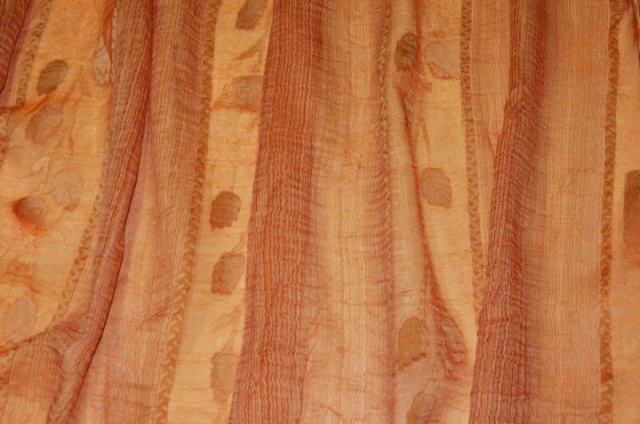 Vendita on line tessuto tenda organza arancio con ricamo fill coupe floreale - prodotti