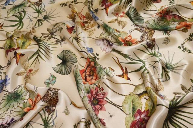 Vendita on line tessuto raso pura seta fantasia giungla fondo beige - prodotti