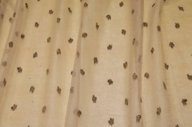 Vendita on line tessuto tenda organza beige ricamo oro/blu - prodotti
