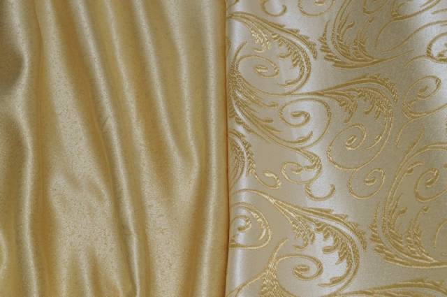 Vendita on line coordinati unito e jacquard lurex oro - tessuti arredo casa per tovaglie