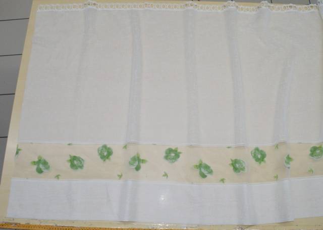 Vendita on line tendino con inserto organza fiore verde altezza cm 90 - tessuti per