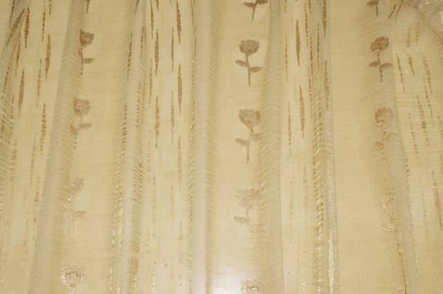 Vendita on line tessuto tenda organza con applicazioni dorate - prodotti